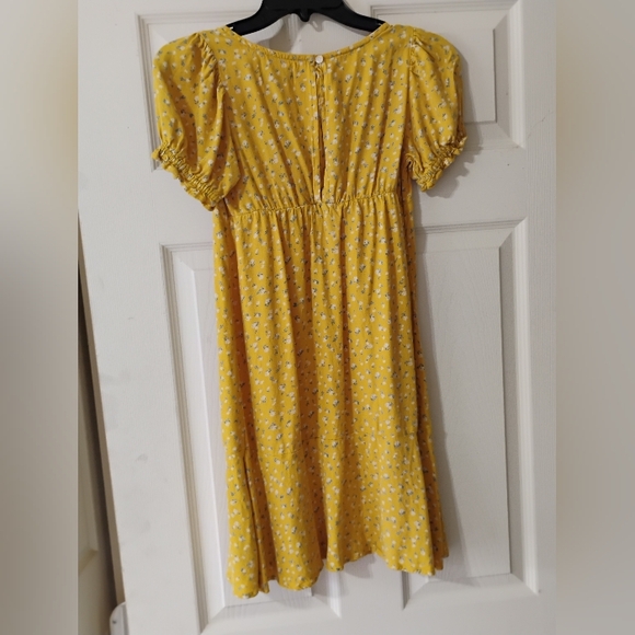 Big girls Old Navy yellow floral midi dress Size 12-14 - Picture 2 of 4